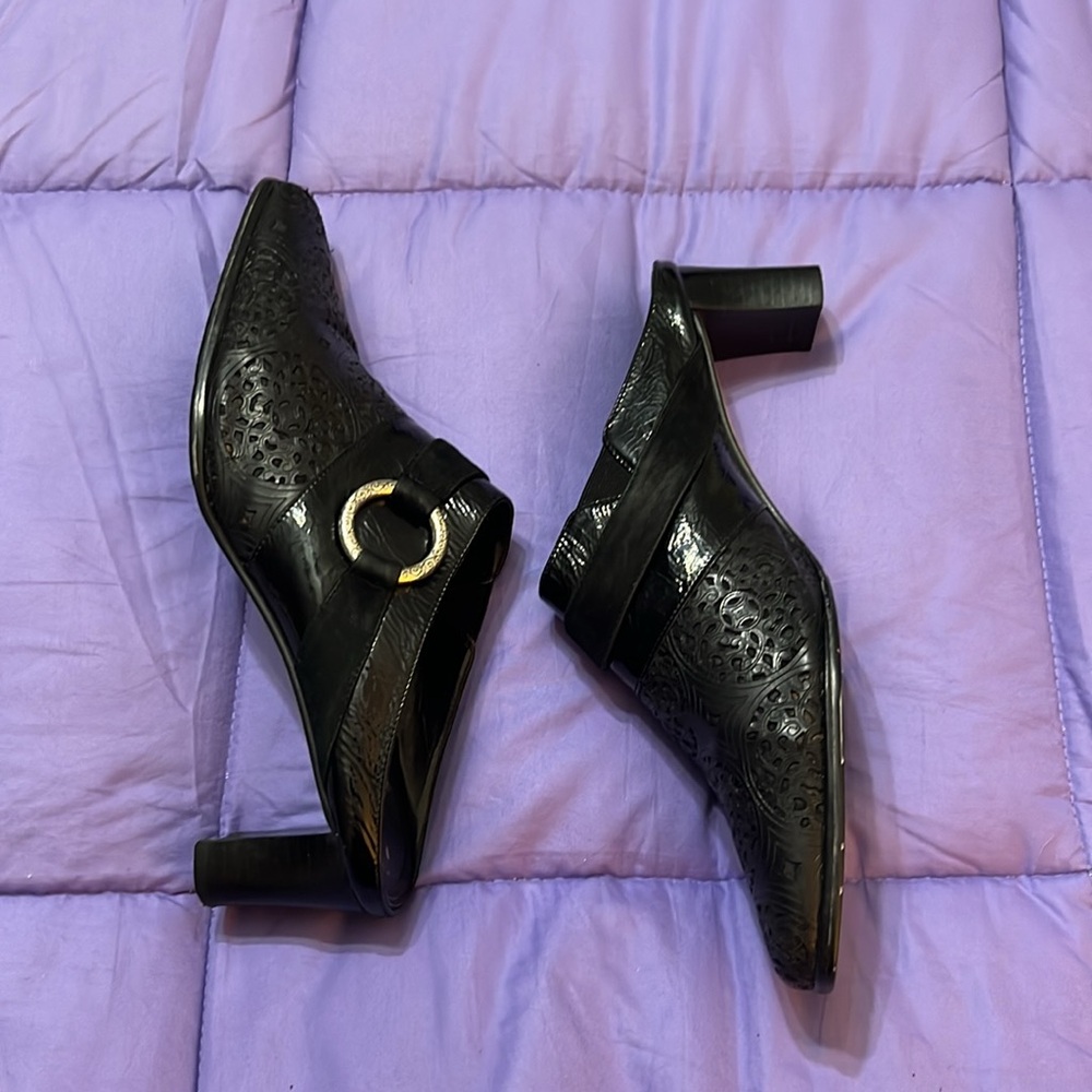 Brighton Great Condition Leather Mules